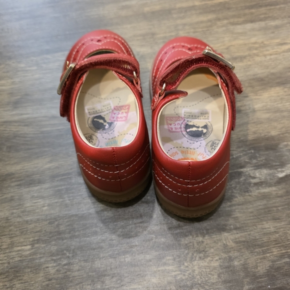 Livie & Luca Size 8 Toddler Red Mary Jane Kids Shoes with Buckle - Picture 5 of 5